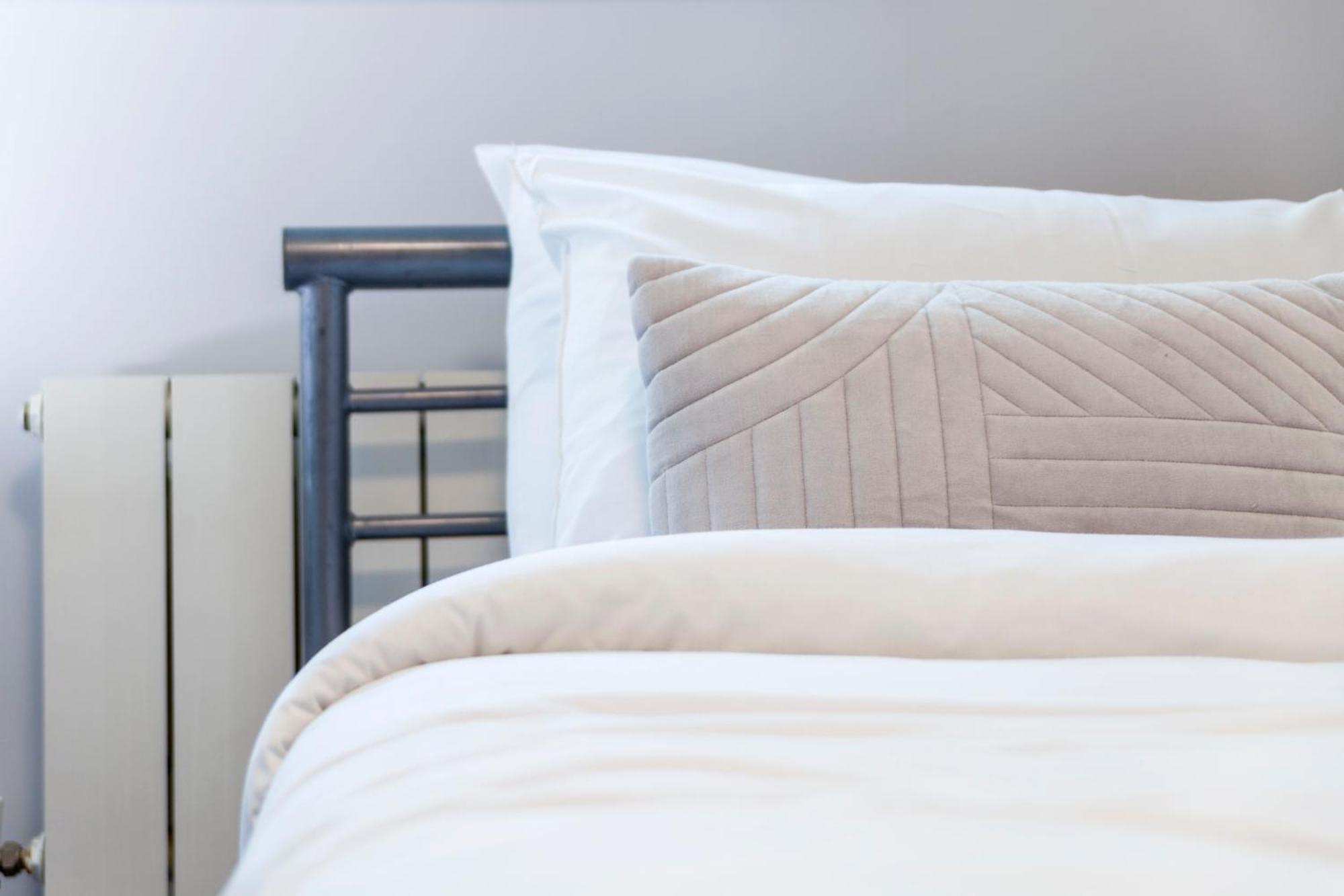 Comfy 2br Flat W Balcony In Canary Wharf Apartamento