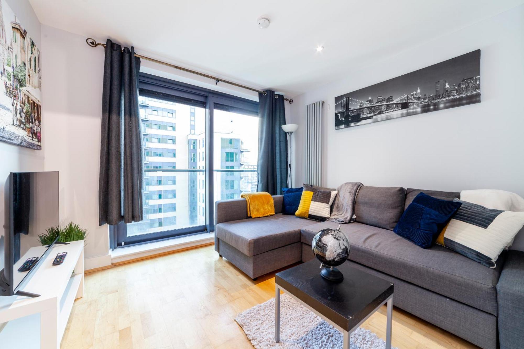 Comfy 2br Flat W Balcony In Canary Wharf Apartamento Londres