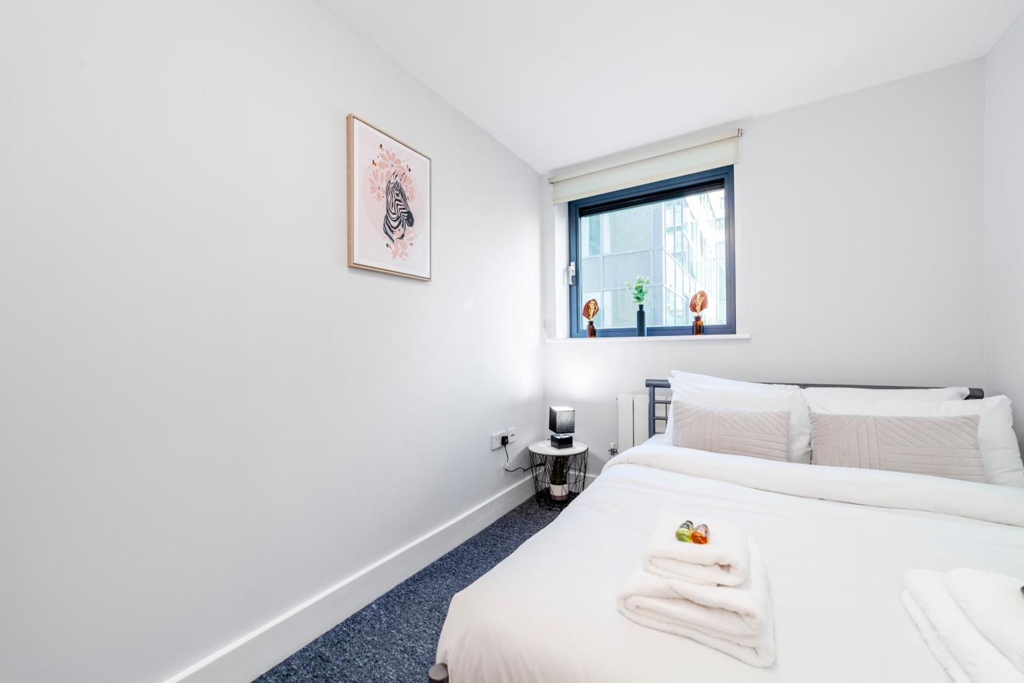 Apartamento Comfy 2br Flat W Balcony In Canary Wharf